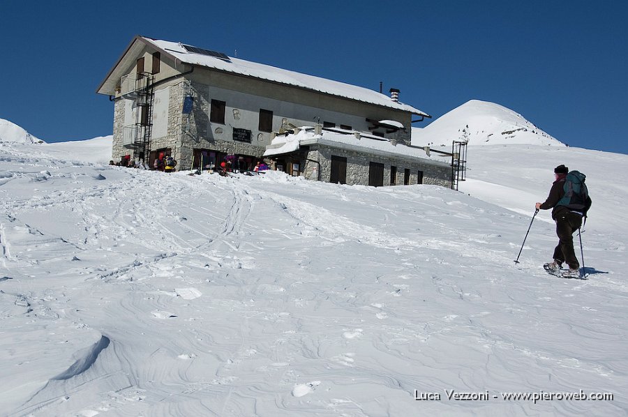 14-ECCO IL RIFUGIO GHERARDI!.jpg